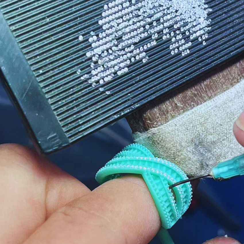 Expert stone setting on a custom piece